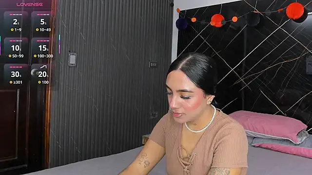 Estefy gomez09 online show from November 6, 4:05 am