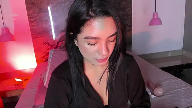 Snapshot of Estefy_gomez09 chatting on February 25, 9:53 am Estefy gomez09 online show from February 25, 9:53 am