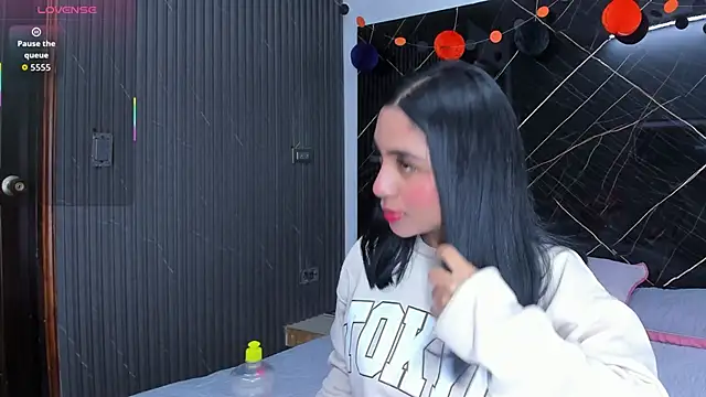 Estefy gomez09 online show from November 13, 3:43 am