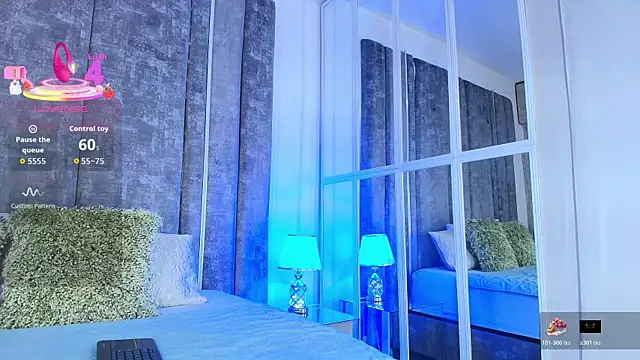 AliDiaz  online show from March 30, 6:53 pm