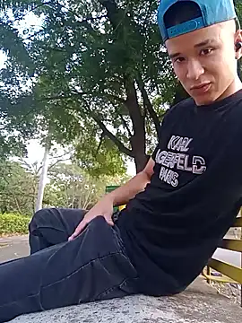 arevalo1124 online show from September 18, 9:29 pm