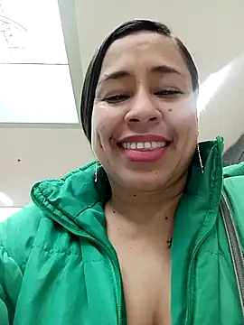 kamila lovee online show from November 18, 7:39 pm