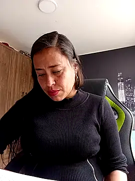 kamila lovee online show from October 31, 4:58 pm