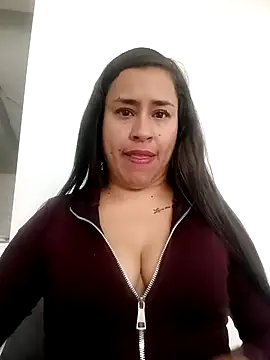 Snapshot of kamila_lovee chatting on September 22, 7:09 pm kamila lovee online show from September 22, 7:09 pm