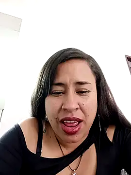 Snapshot of kamila_lovee chatting on October 1, 6:56 pm kamila lovee online show from October 1, 6:56 pm