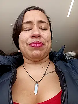 Snapshot of kamila_lovee chatting on October 2, 3:48 pm kamila lovee online show from October 2, 3:48 pm