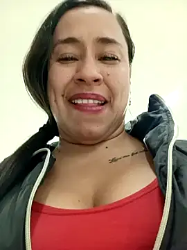Snapshot of kamila_lovee chatting on September 16, 3:35 pm kamila lovee online show from September 16, 3:35 pm