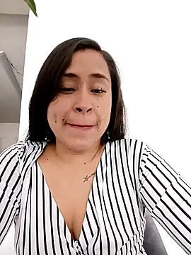 Snapshot of kamila_lovee chatting on September 24, 6:58 pm kamila lovee online show from September 24, 6:58 pm