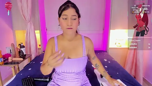 CandyyMaria online show from April 10, 7:10 pm