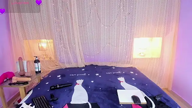 CandyyMaria online show from December 16, 8:13 pm