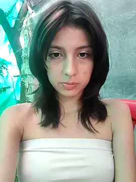 Snapshot of Maiden-Hot chatting on March 20, 8:08 pm Maiden-Hot online show from March 20, 8:08 pm