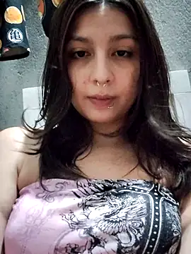 Maiden-Hot online show from June 8, 6:47 am