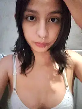 Maiden-Hot online show from December 13, 8:04 pm