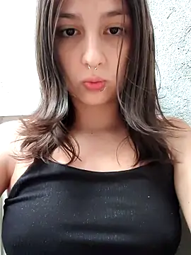 Maiden-Hot online show from April 4, 8:04 pm