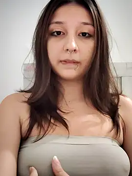Maiden-Hot online show from July 5, 9:54 pm