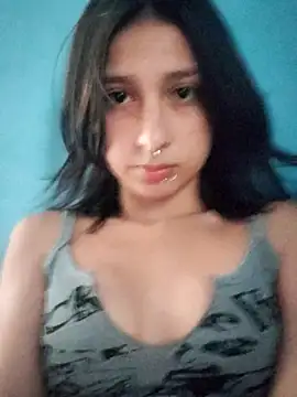Snapshot of Maiden-Hot chatting on October 10, 7:04 pm Maiden-Hot online show from October 10, 7:04 pm