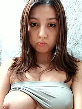 Maiden-Hot online show from June 14, 8:43 pm