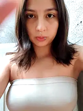 Maiden-Hot online show from February 25, 7:36 pm