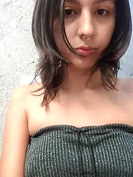 Maiden-Hot online show from December 4, 7:13 pm