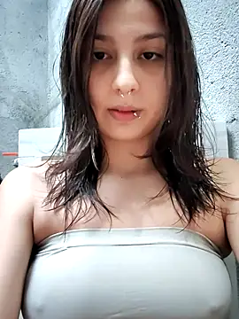 Maiden-Hot online show from April 14, 10:15 pm