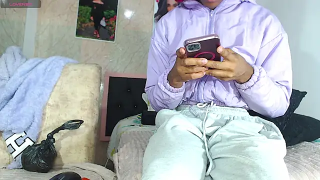 k stormi  online show from November 8, 1:31 am