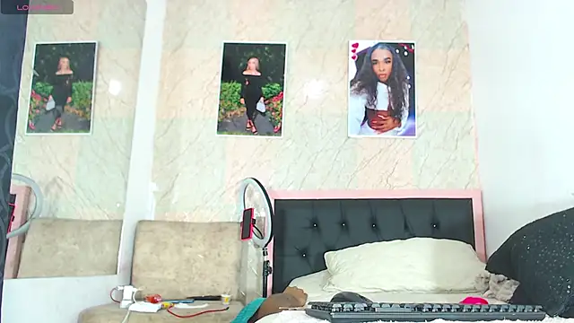 k stormi  online show from January 7, 1:10 am