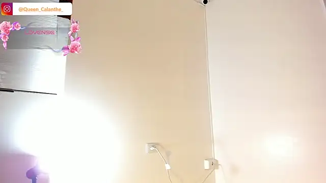 CALANTHELOVE1 online show from April 15, 8:20 pm