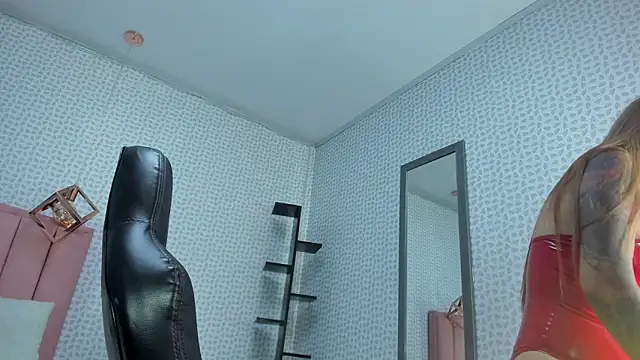 Snapshot of CALANTHELOVE1 chatting on October 6, 3:19 am CALANTHELOVE1 online show from October 6, 3:19 am