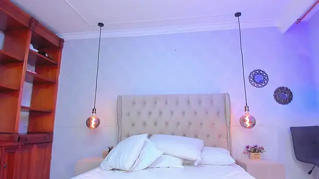 amanda29 online show from October 25, 7:14 pm