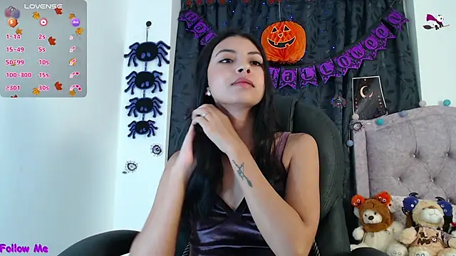 ellajonz online show from October 4, 3:08 am