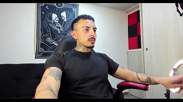 Snapshot of scockpion__ chatting on March 3, 8:08 am scockpion online show from March 3, 8:08 am