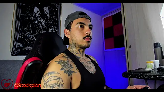 Snapshot of scockpion__ chatting on February 7, 5:37 am scockpion online show from February 7, 5:37 am