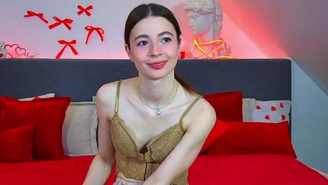 AmeliaFlares online show from April 14, 7:19 pm