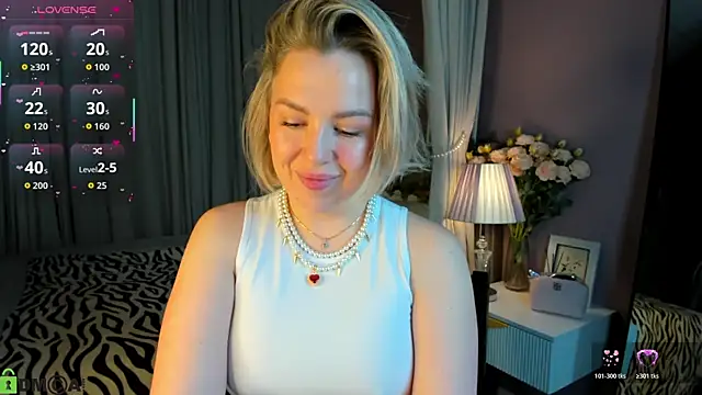 Nikki Kai online show from October 20, 12:45 am