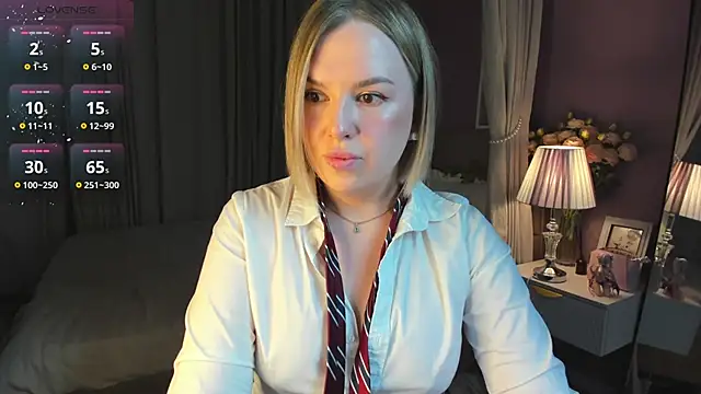 Nikki Kai online show from November 18, 12:59 am