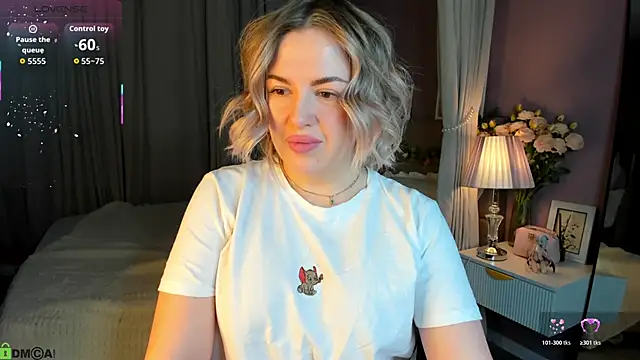 Nikki Kai online show from November 3, 11:41 pm