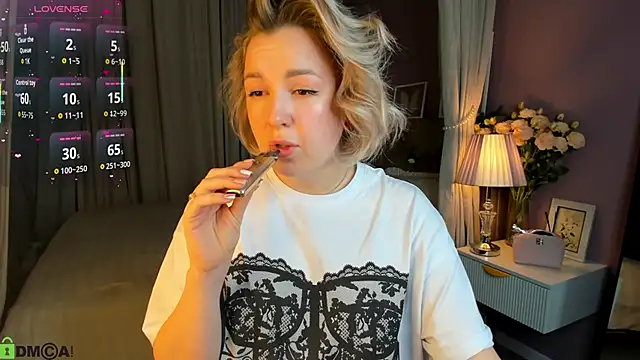 Nikki Kai online show from October 22, 12:54 am