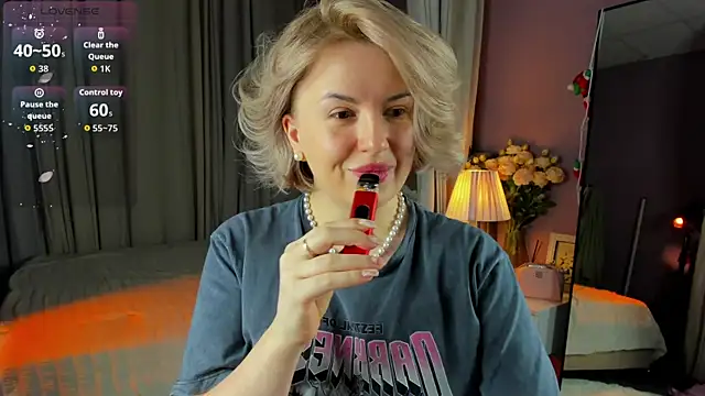 Nikki Kai online show from January 13, 1:09 am