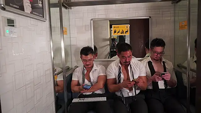 NARIO 18KIN online show from December 20, 2:09 pm