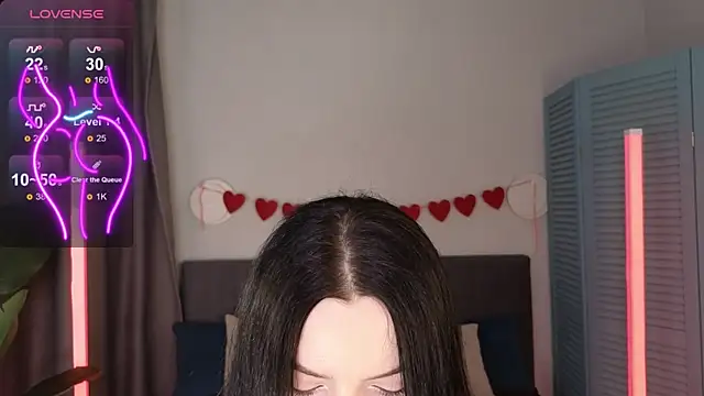 CaseyCraig online show from April 8, 3:46 pm