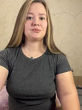 Snapshot of CaramelleSugar chatting on February 2, 6:31 pm CaramelleSugar online show from February 2, 6:31 pm