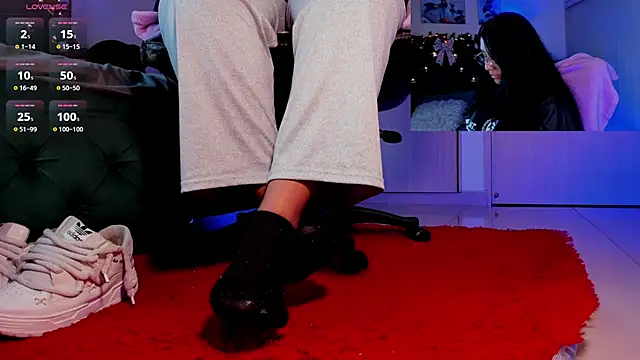 aleya bliss online show from December 18, 2:49 am