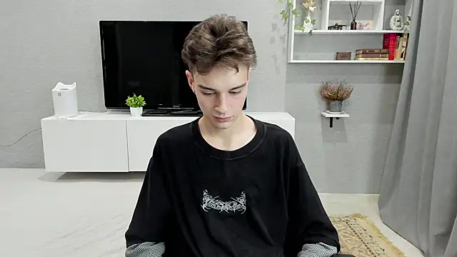 Snapshot of avegothy- chatting on February 7, 6:56 pm avegothy- online show from February 7, 6:56 pm