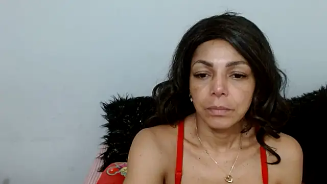 Lunasquirt1985 online show from November 12, 12:20 pm