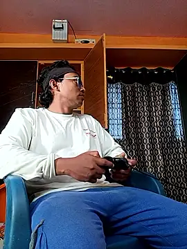 bigcock thick online show from May 9, 1:20 am