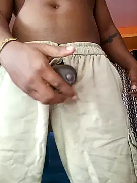 Snapshot of bigcock_thick chatting on June 22, 3:25 am bigcock thick online show from June 22, 3:25 am