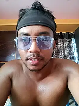 Snapshot of bigcock_thick chatting on June 14, 2:24 am bigcock thick online show from June 14, 2:24 am