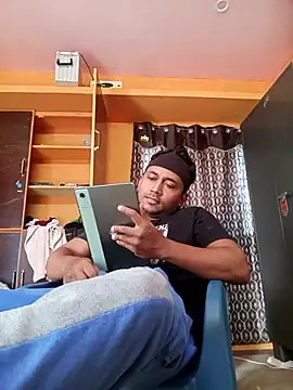 bigcock thick online show from March 17, 3:09 am