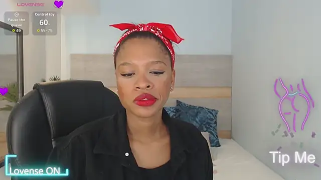 brendathompson  online show from October 2, 1:31 am