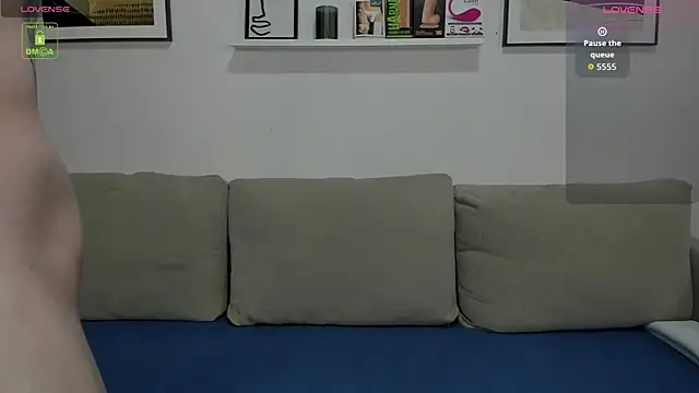 Gerard Finbar online show from April 3, 5:25 am